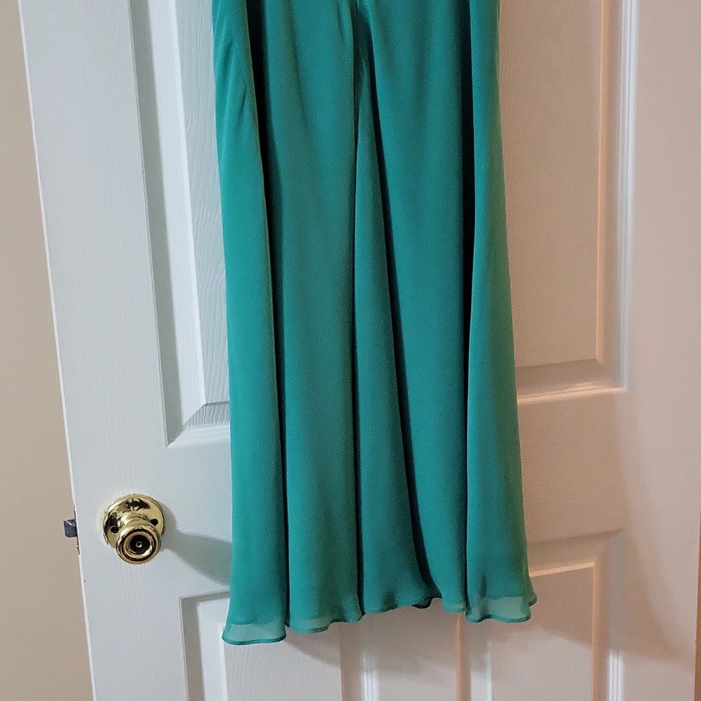 Dress - Picture 3 of 6